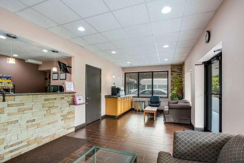 Red Carpet Inn & Suites NJ-73 in Hammonton, USA
