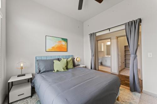 Spacious 2BR King Bed Suites Close to Downtown and Airport in Austin, USA
