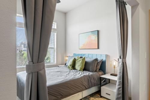 Spacious 2BR King Bed Suites Close to Downtown and Airport in Austin, USA