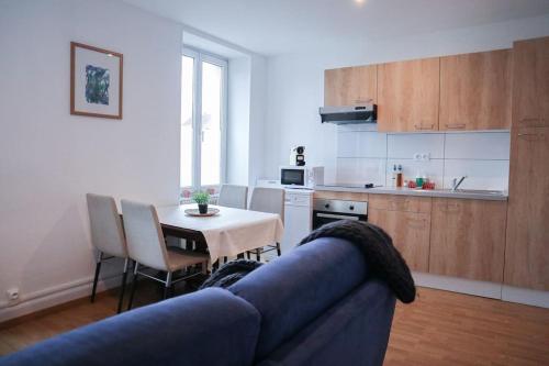 Appartement 3 pièces, idéal famille et travail, parking gratuit - Location saisonnière - Mulhouse