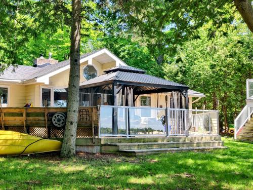 Zunanjost, Cozy Escape, Kawarthas Cottage With Sauna in Trent Lakes