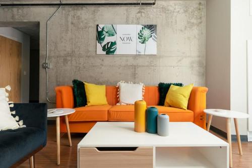 Affordable 2-Bedroom on Wabash in Chicago, USA