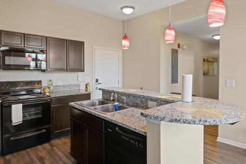 Cozy Indy Get Away - Private Room - Shared near ห้องรวมผู้ชนะ Ncaa