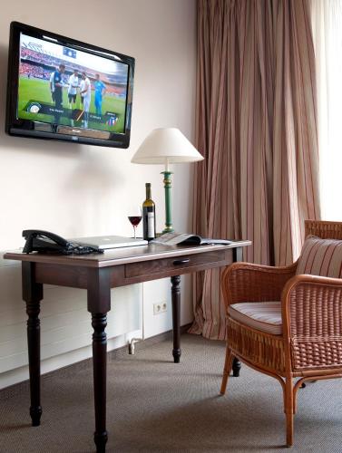 Business Double Room with Garden View