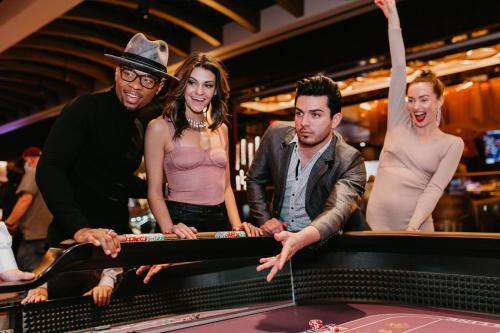 436928506 SAHARA Las Vegas