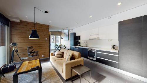 2 bedrooms, 3 beds