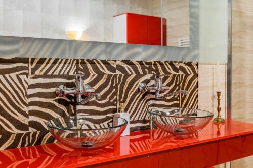 Apartamente La Teatru Safari