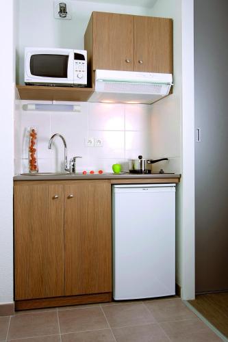 кухня, Appart'City Confort Mulhouse in Мульуз