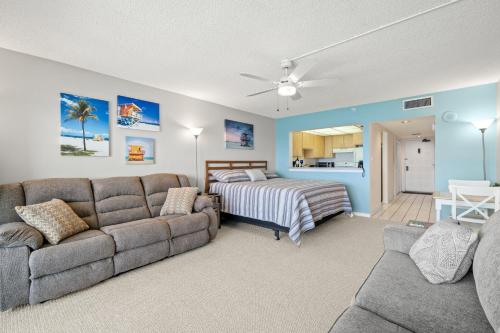 Ocean Sands 1204 North in St Pete Beach, USA