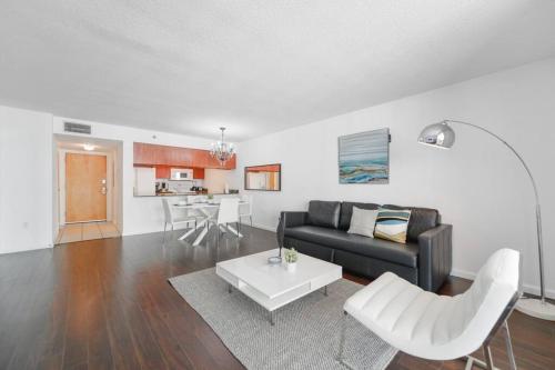 Awesome Condo at Brickell W Free Parking in Miami, USA