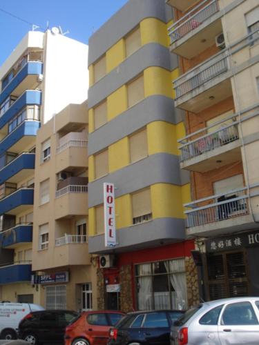 . Hotel Azahar