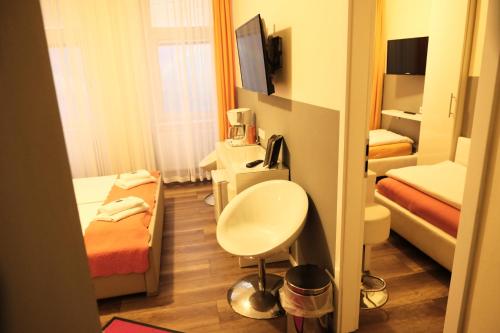 Two-Room Family Suite image 2