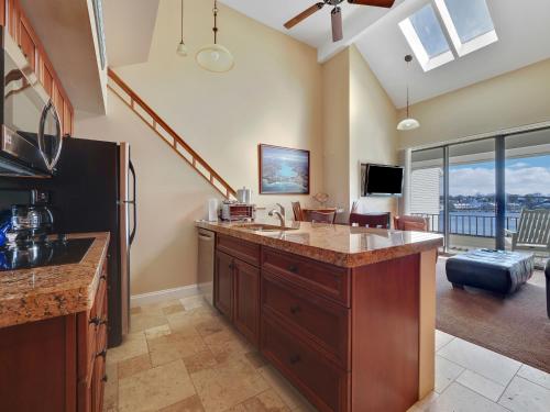 358 Edgewater Inn in Charlevoix, USA