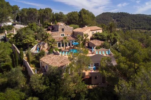 Sitges Hill Retreats-Masia Nur 22 bedrooms divided over 9 houses for max 44 guests