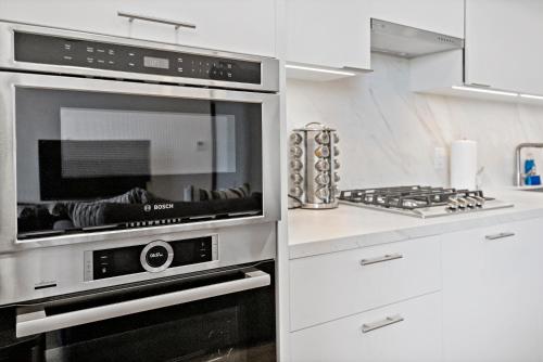 Two-Bedroom Apartment image 8