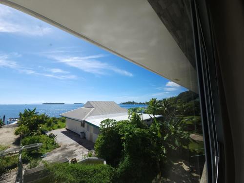 Kilátás, Apetahi - Bord de mer - in Faaroa Öböl