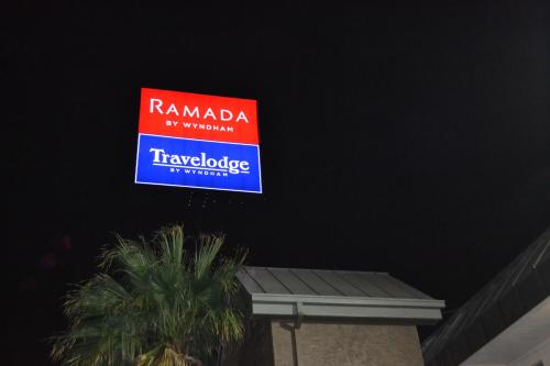 Travelodge by Wyndham San Antonio Lackland AFB North