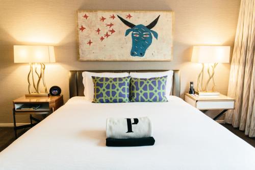 437016956 Kimpton Hotel Palomar Phoenix Cityscape by IHG