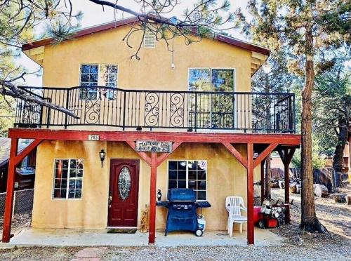 Cheerful 4-Bedrooms casita-cabin pet friendly.