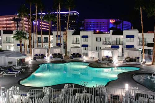 Vaade, Las Vegas Serene Hotel near Las Vegas Downtown