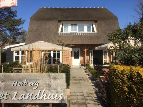 Ieeja, Herberg het Landhuis in Bergena