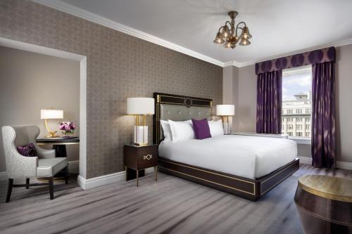 437072547 Fairmont Empress Hotel