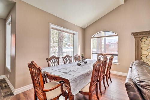 Pet-Friendly Stateline Home Less Than 2 Mi to Lake Tahoe!