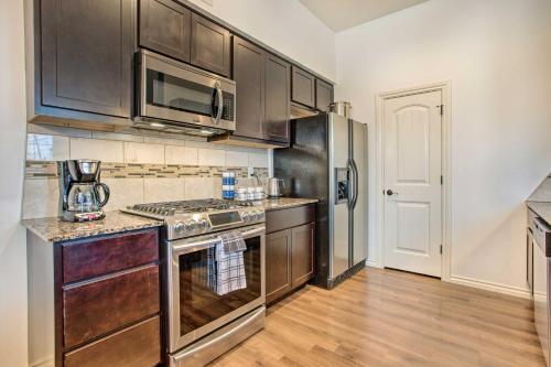 Edmond Escape with Pinball Machine and Patio! in Edmond, USA