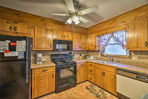Family-Friendly Albrightsville Home with Game Room! in Albrightsville, USA