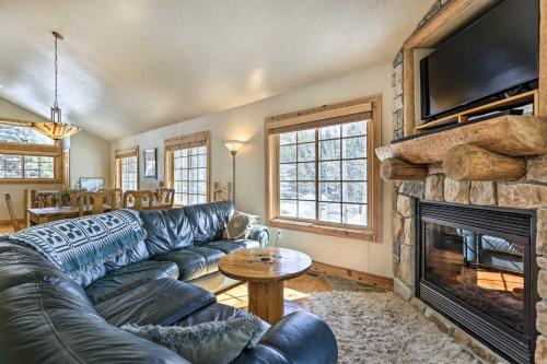 Mountainside Winter Park Ski Home with Hot Tub in Winter Park (CO)