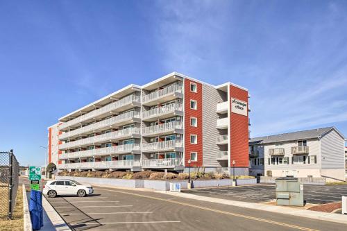 End-Unit Ocean City Condo with Panoramic Views!