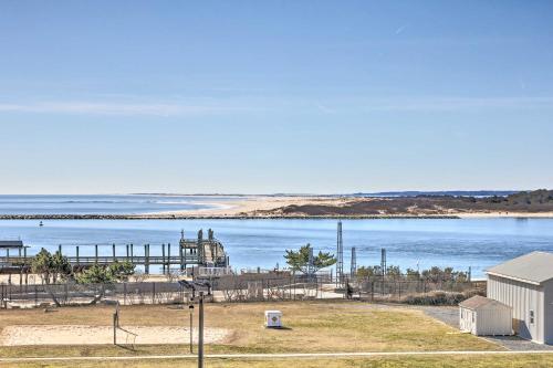 End-Unit Ocean City Condo with Panoramic Views!