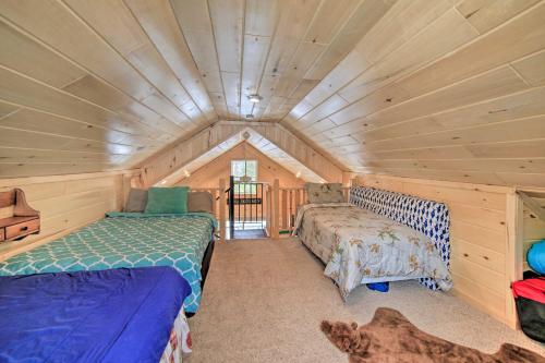 Manistique Cabin with Grill - Near Thunder Lake