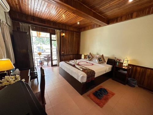 Villa Alounsavath Mekong Riverside in Luang Prabang