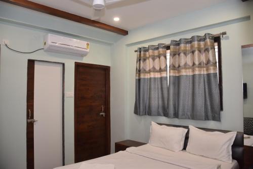 Shankar Residency, Akkalkot