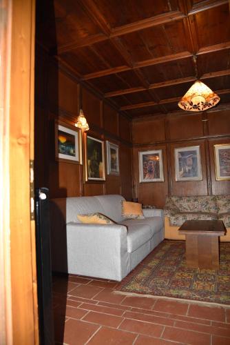 via SOIA 1 via SOIA 1