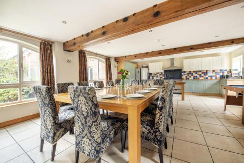 Somersal Cottages in Somersal Herbert