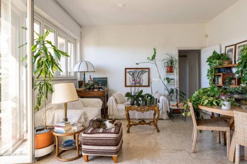 Large Room e Small Private Bathroom Between Mondello Beach and Old Town! Free Park!