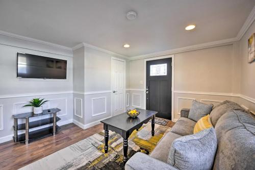 Bay Shore Vacation Rental about 7 Mi to the Beach in Bay Shore, USA