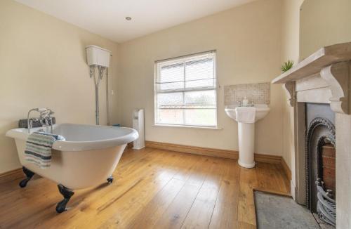 Somersal Cottages in Somersal Herbert