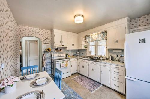 Pet-Friendly Mohnton House Near Golf Course! in Mohnton, USA