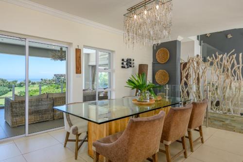 Balcony/terrace, 11 on Fairway Beach Villa in Southbroom