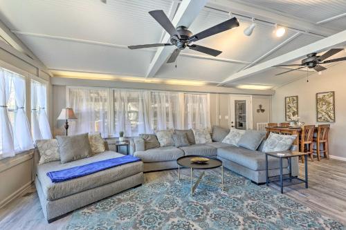 Lakefront Hot Springs Vacation Rental with Dock in Hot Springs, USA
