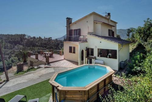  Masía con vistas a la montaña, relax y piscina in Arbúcies