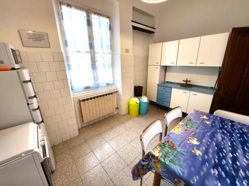 Two-Bedroom Apartment image 5