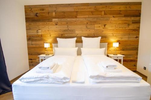 Schiefer Hotel - image 12