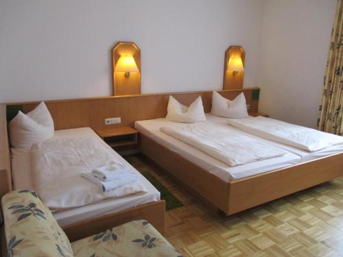 Triple Room - Hotel or Guest House