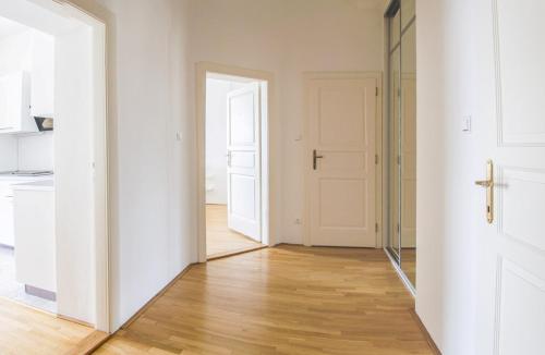 Modern Apartment Riegrovy sady, Praha (fotografie 8)
