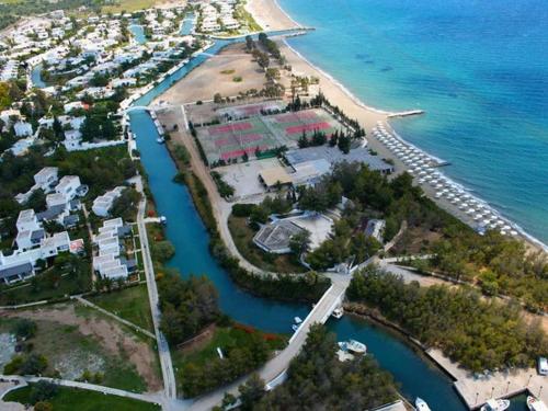 Lovely villa in the gorgeous Porto Hydra in Akti Idras (Argolis)