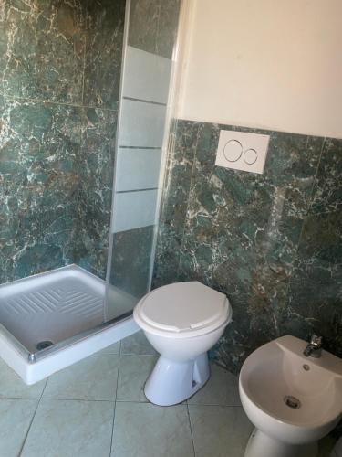 Bathroom, Milan Hotel in Villa San Giovanni